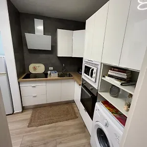 https://cornelias-home-1a-playa.tenerifehoteles.net